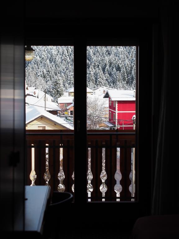 Hotel Belvedere Roana Room photo